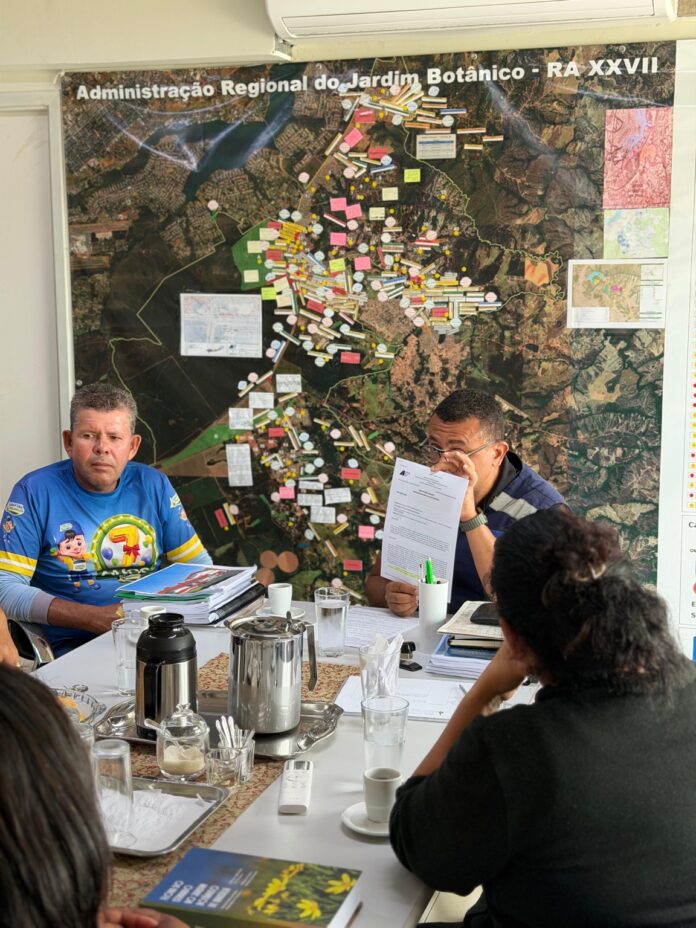 Reunião com trabalhadores que atuam há décadas na rodovia marca avanço rumo ao reconhecimento e à organização do comércio local